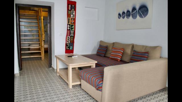 Hostal Extramuros Conil De La Frontera Exterior photo