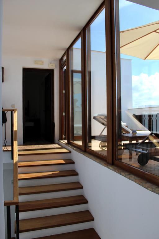 Hostal Extramuros Conil De La Frontera Exterior photo